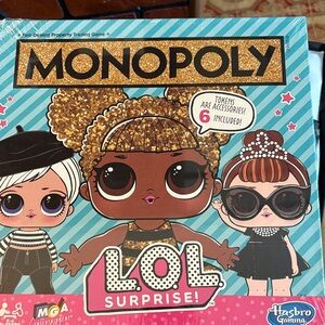 Hasbro Monopoly LOL Surprise Game - Gold, Black, Pink